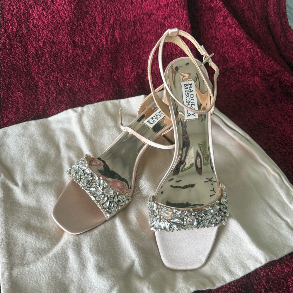 Badgley Mischka Women's Blush Heels with Silver Embellishments